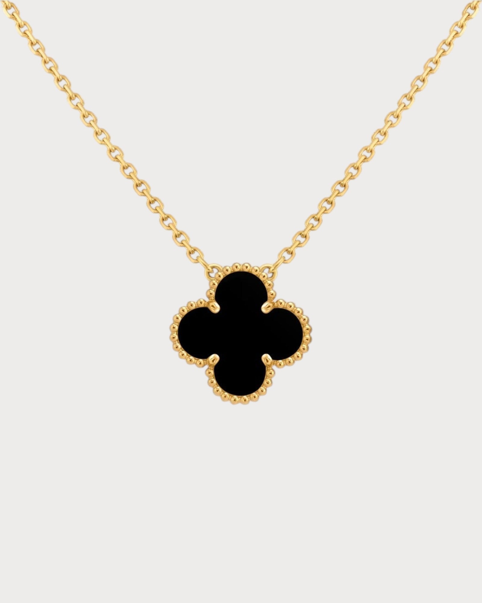 VAN CLEEF & ARPELS Vintage Alhambra Onyx Pendant 18k(Yellow Gold)